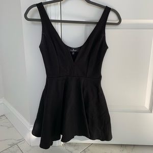 Lulu’s black GNO dress